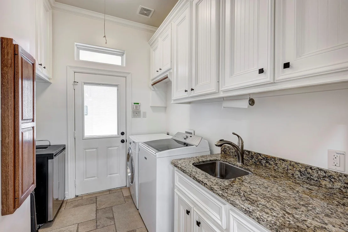 Photo of 1324 Bingle Road