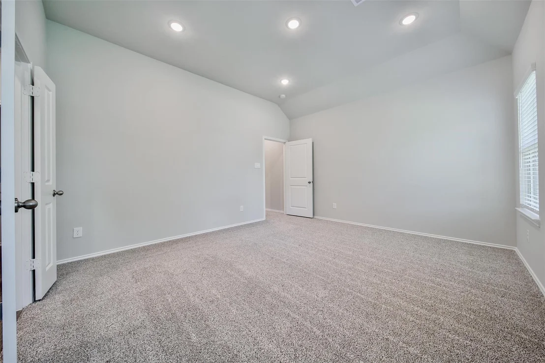 Photo of 1452 Glenoaks Drive