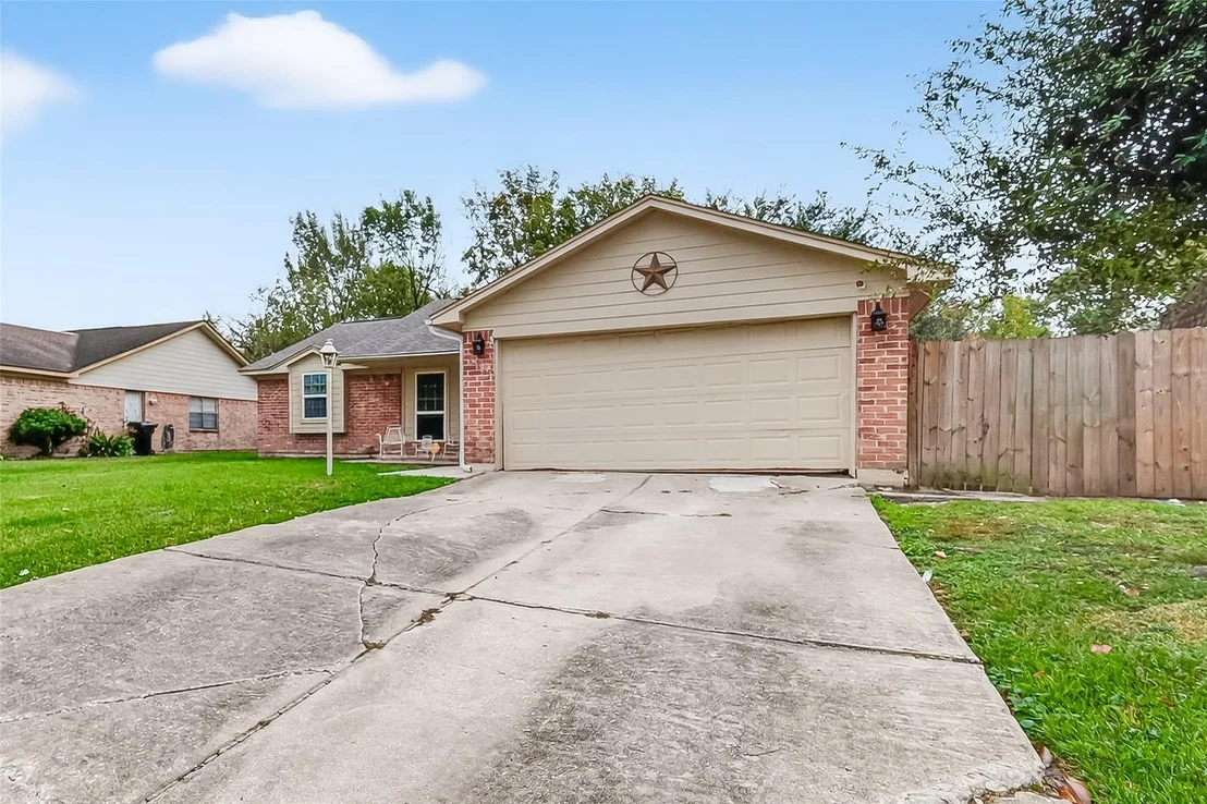 Photo of 12522 Adirondack Drive