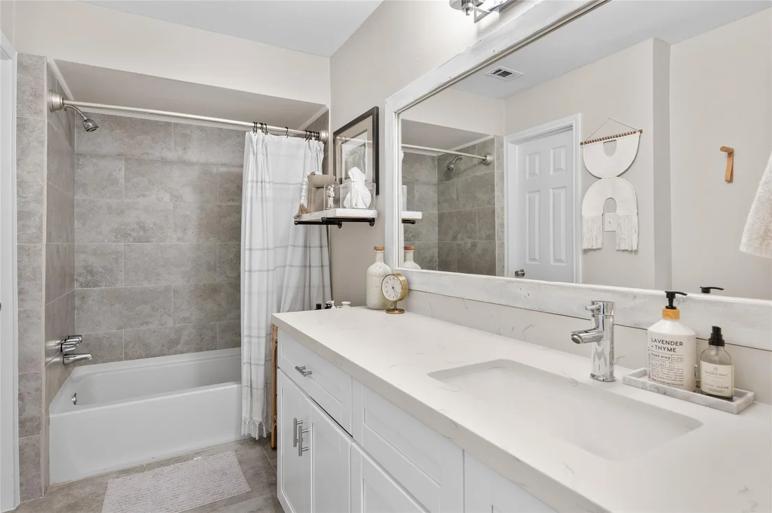 Photo of 10622 Riverview Drive