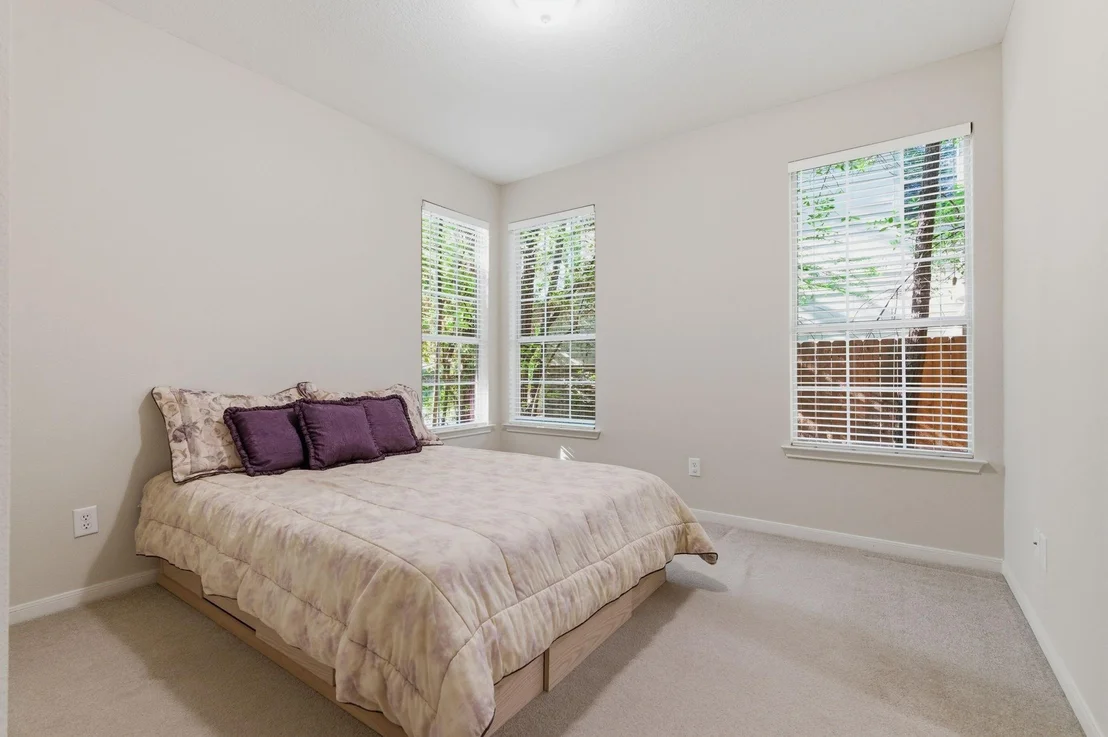 Photo of 106 Longsford Circle