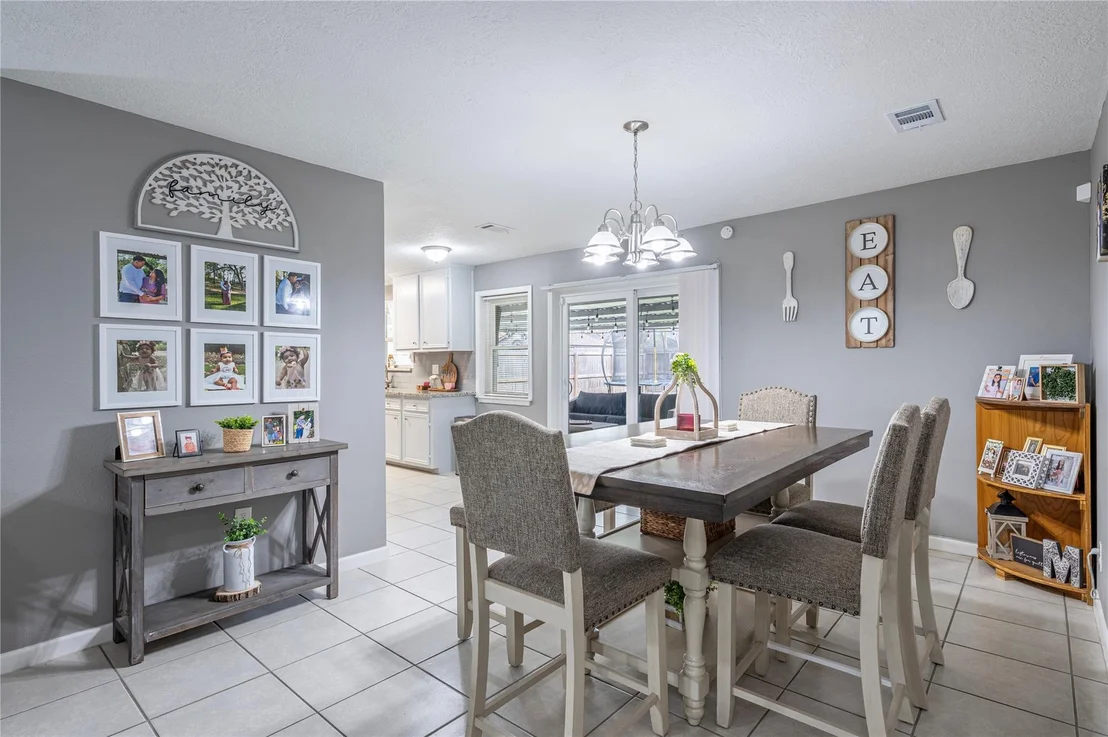 Photo of 2409 Raspberry Lane