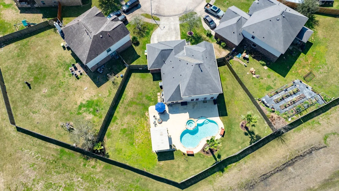 Photo of 802 Brushfield Court