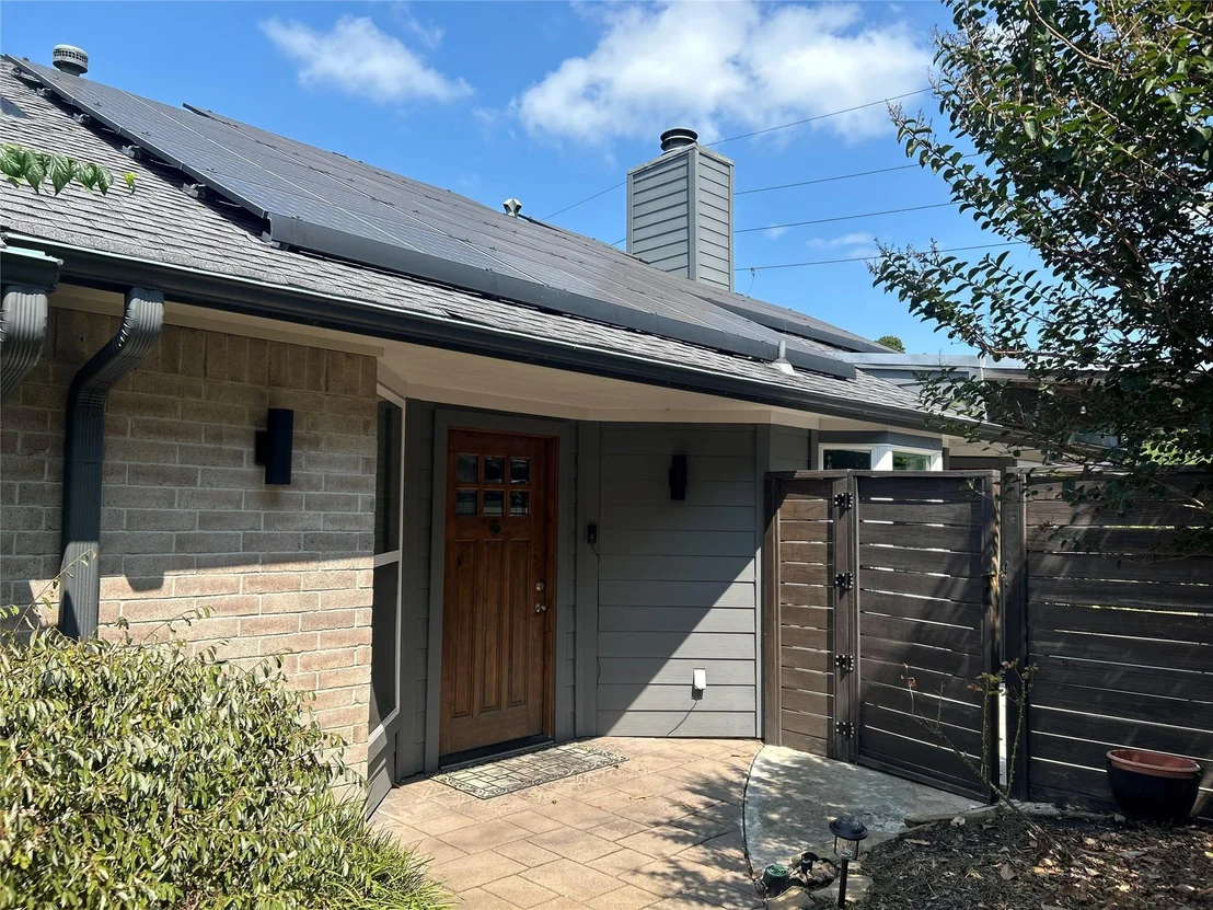 Photo of 1406 Rushworth Drive