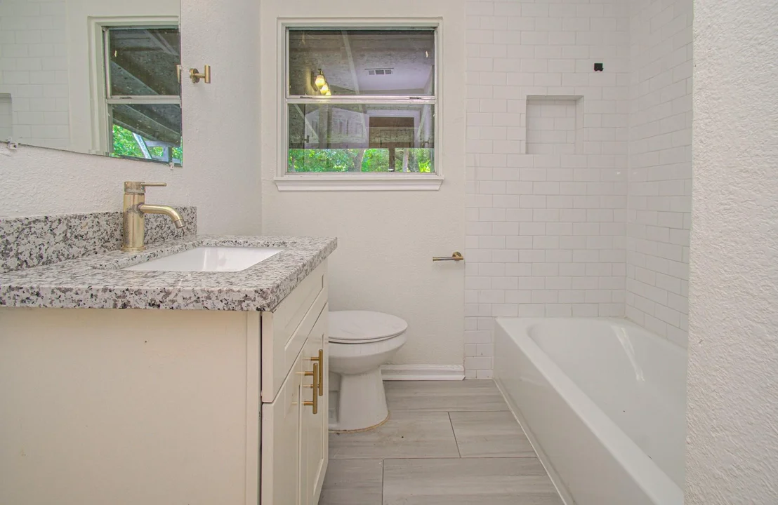 Photo of 5634 Ridgeway Drive