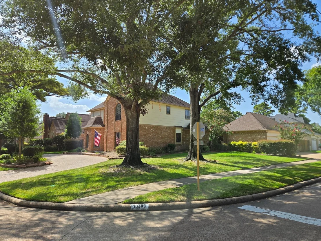 Photo of 18302 Longmoor Drive