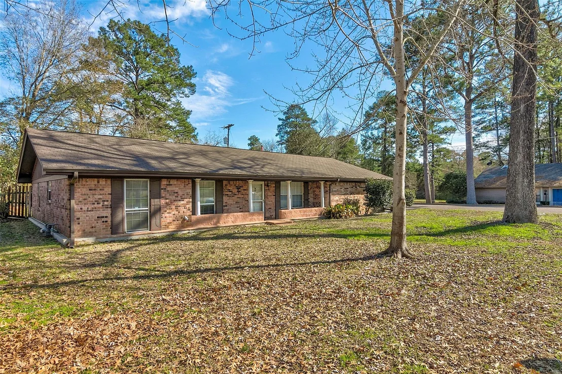 Photo of 1300 Northwood Drive