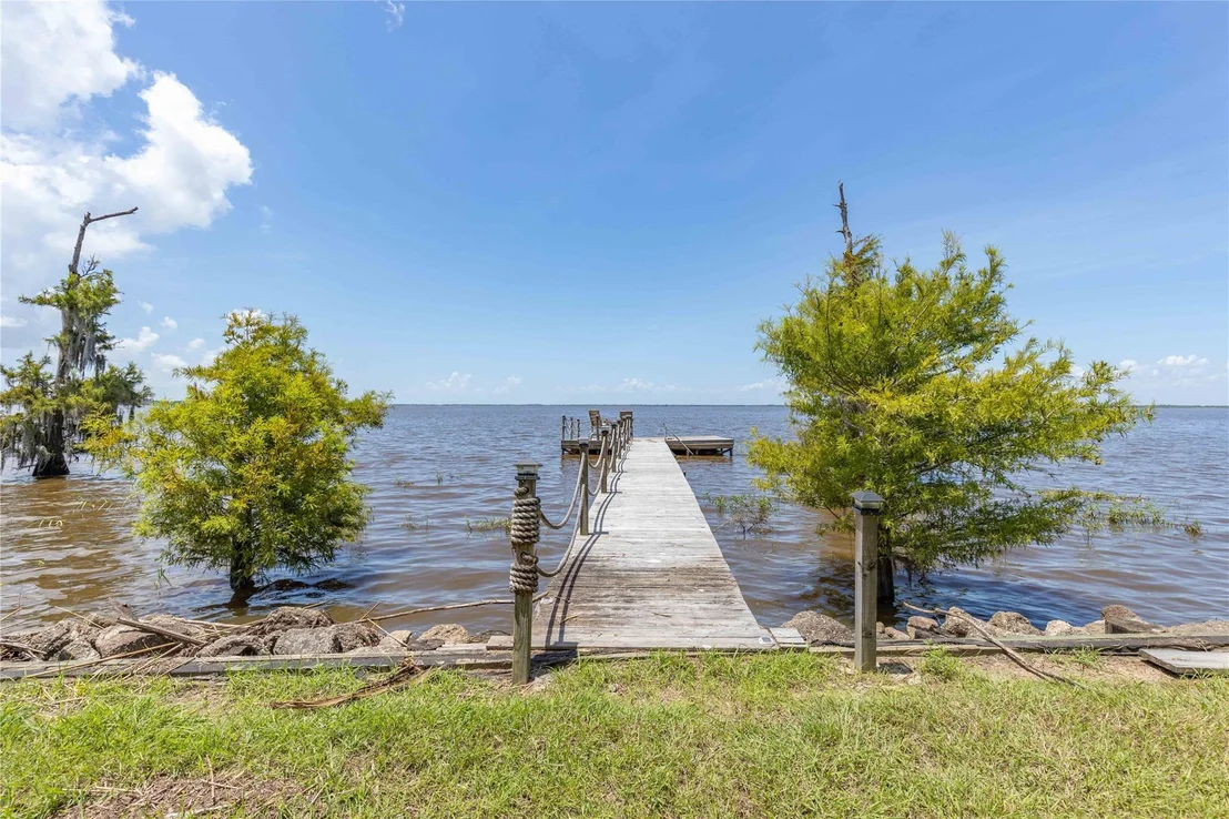 Photo of 3843 Simon Road