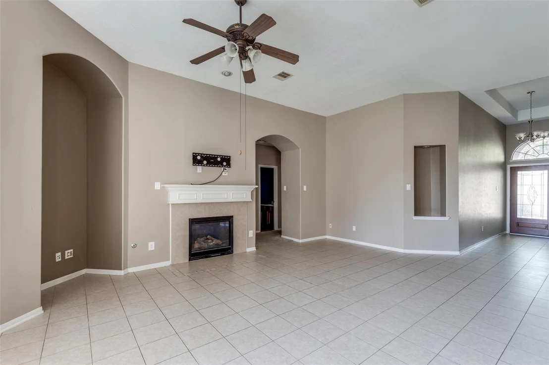 Photo of 24915 Garnet Shadow Lane