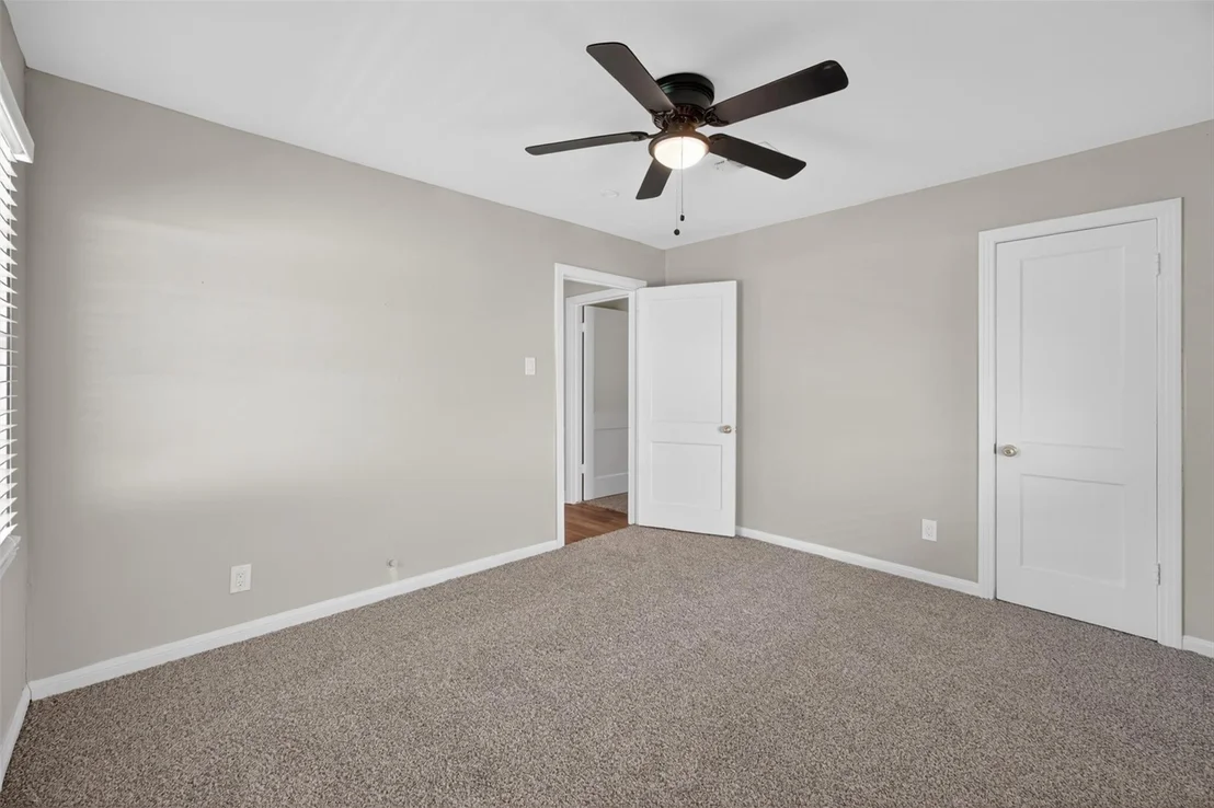 Photo of 920 Nottingham Drive
