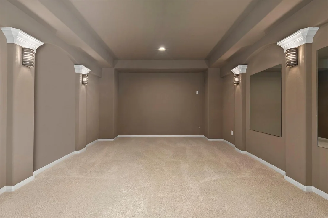Photo of 1715 Laremont Bend Drive