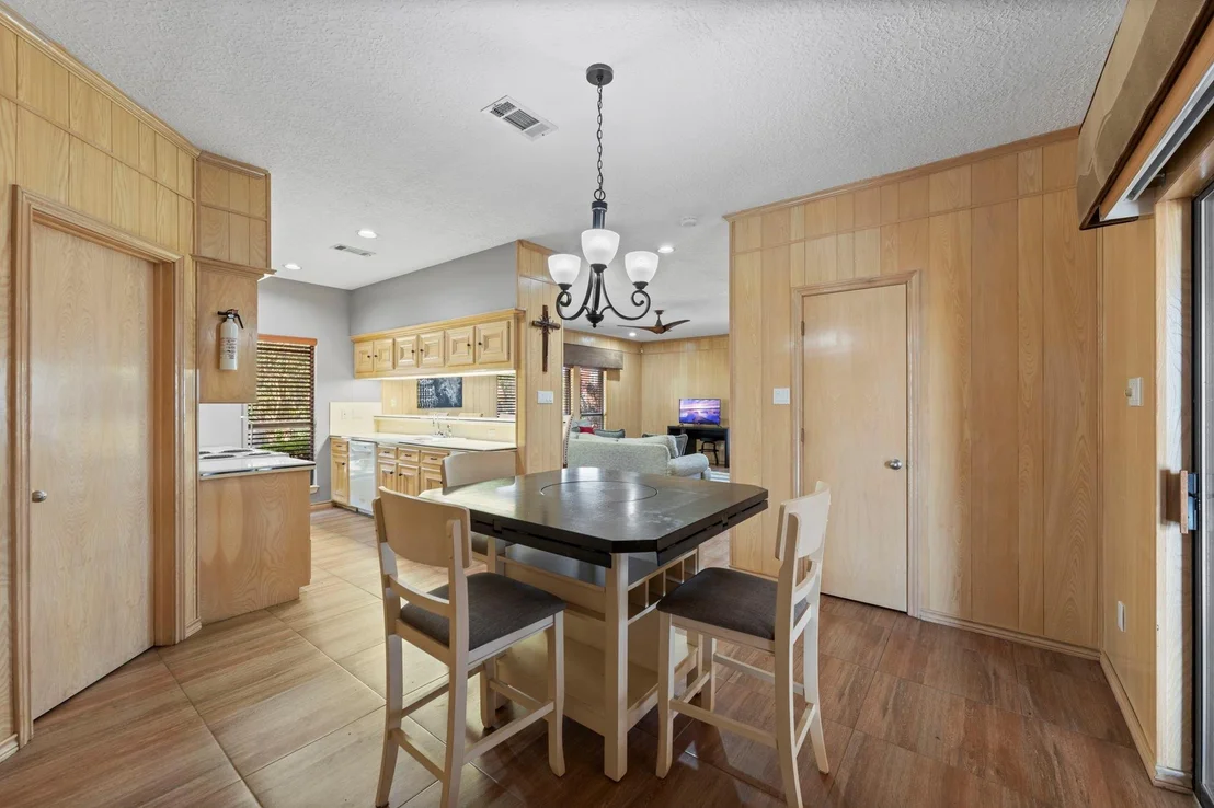 Photo of 40 La Jolla Circle