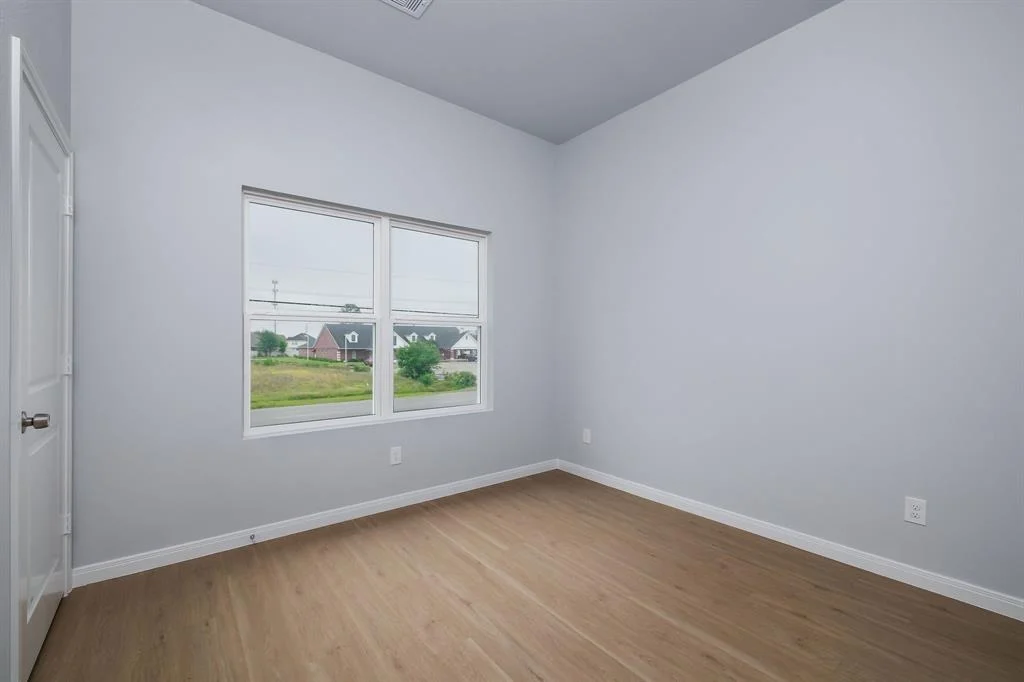 Photo of 18832 Elegance Avenue