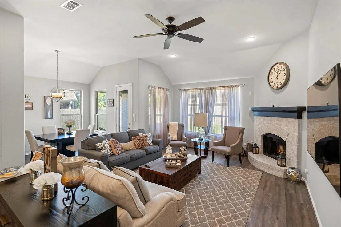 Photo of 710 Suncatcher Circle