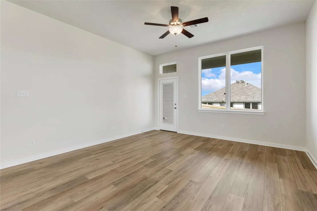 Photo of 1453 Lake Ridge Drive