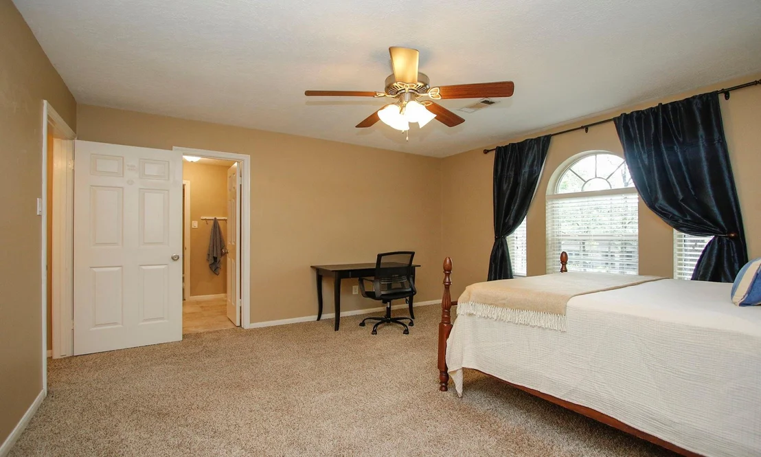 Photo of 9546 Enstone Circle