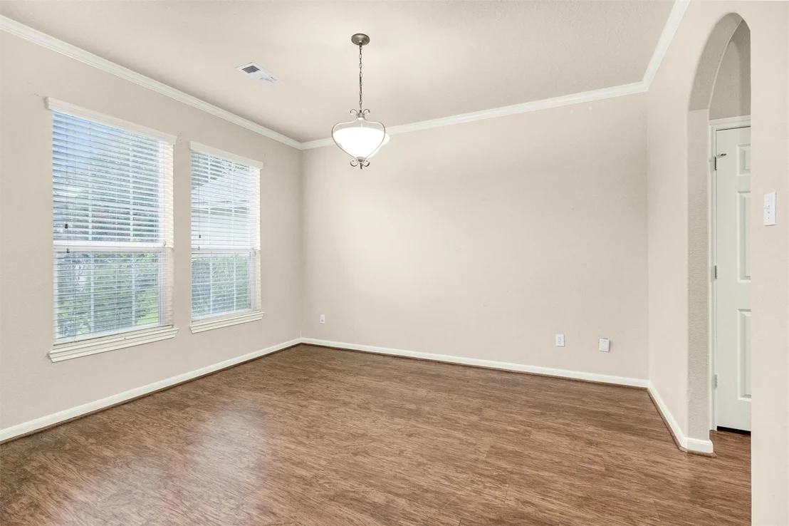 Photo of 996 Oak Glen Drive