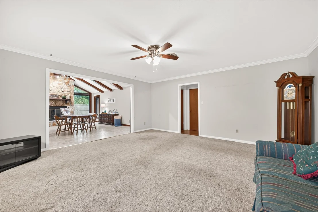 Photo of 5610 Belrose Drive