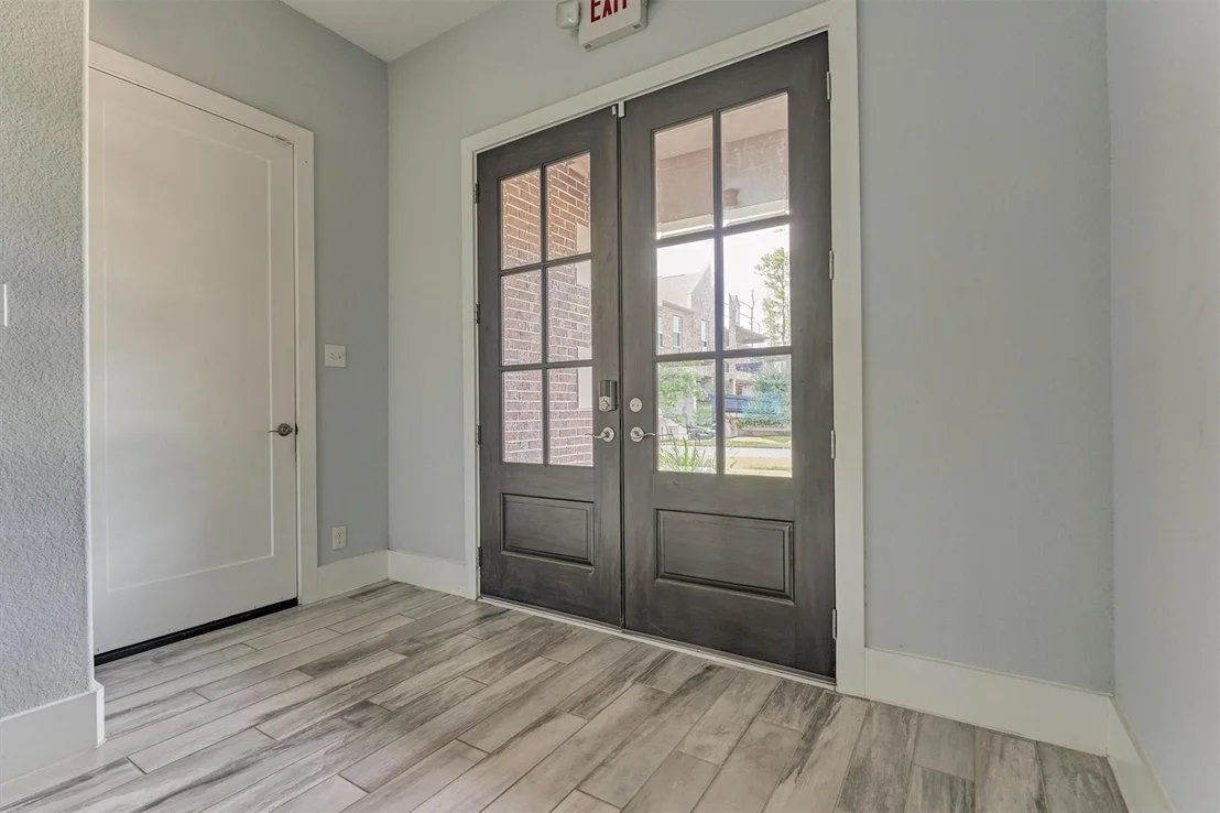 Photo of 2113 Solstice Boulevard