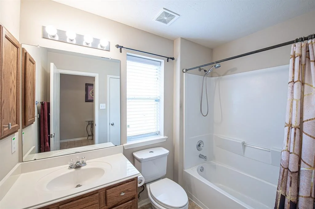 Photo of 522 Arbor Green Lane