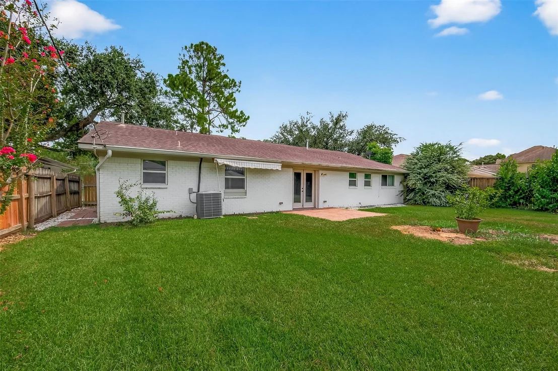 Photo of 11102 Endicott Lane
