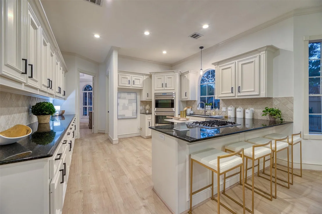 Photo of 19506 Chestnut Place