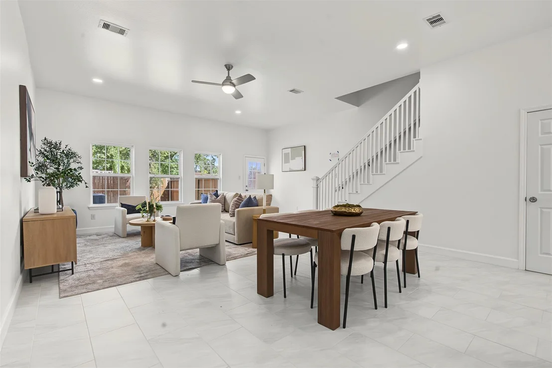 Photo of 8159 Crestview Drive
