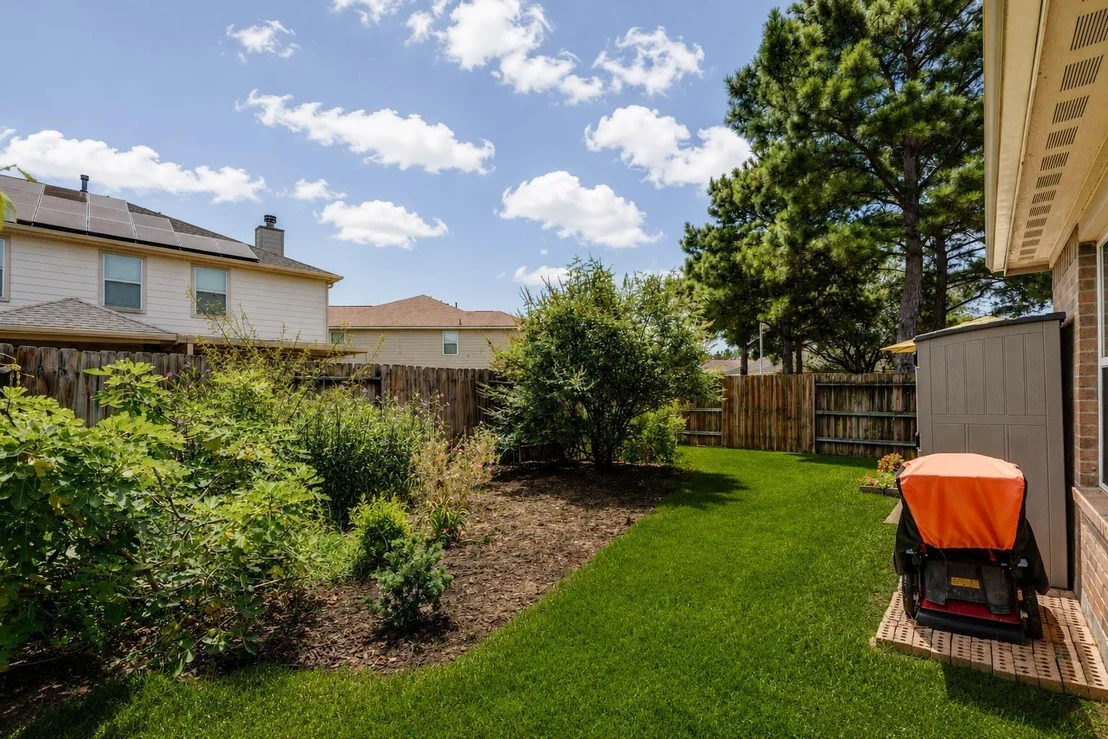 Photo of 15214 Thistle Rock Lane