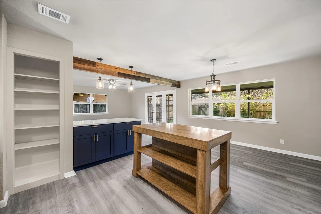 Photo of 11106 Huggins Drive