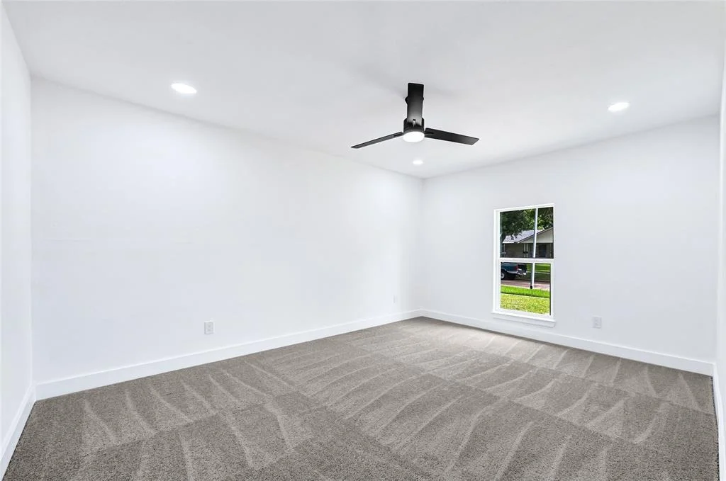 Photo of 3304 Thornwood Drive