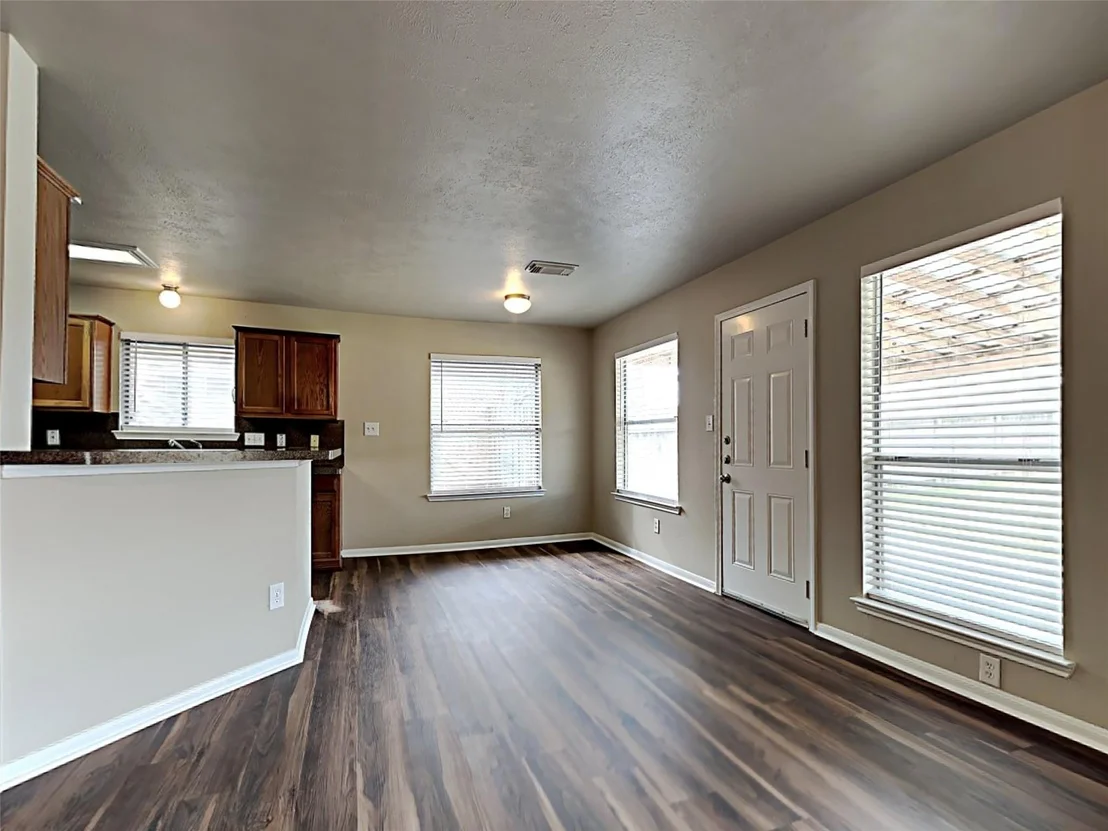 Photo of 1723 Forestburg Drive