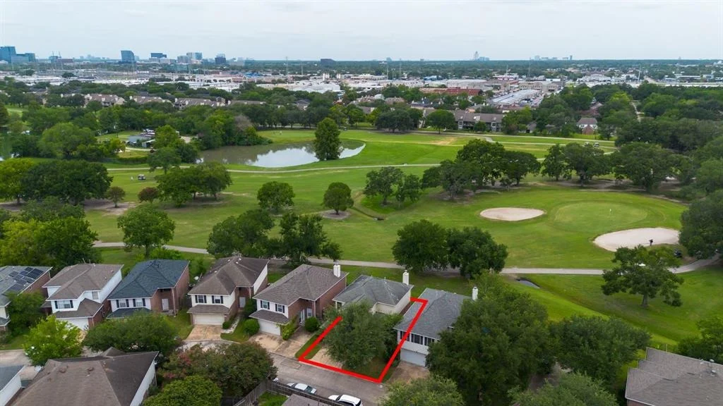Photo of 8206 Golf Green Circle