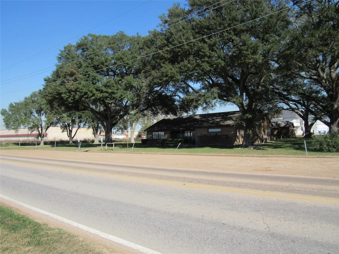 Photo of 2119 Woods Road