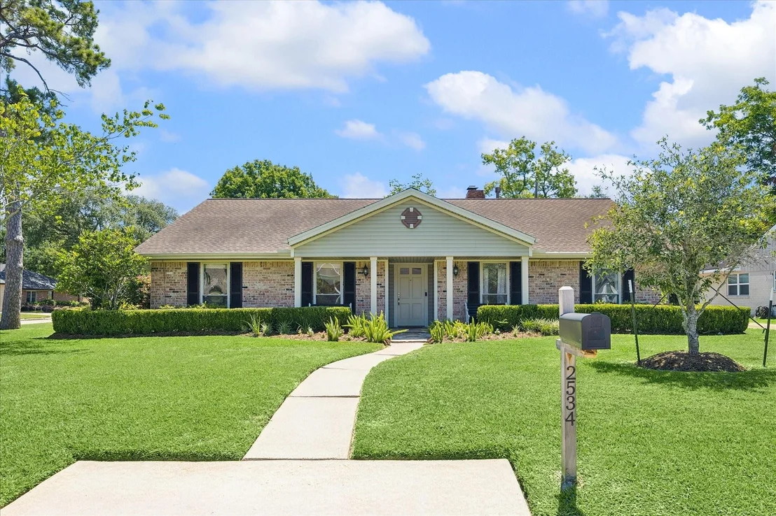Photo of 2534 Anniston Drive