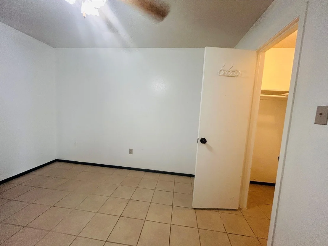 Photo of 10502 Long River Drive