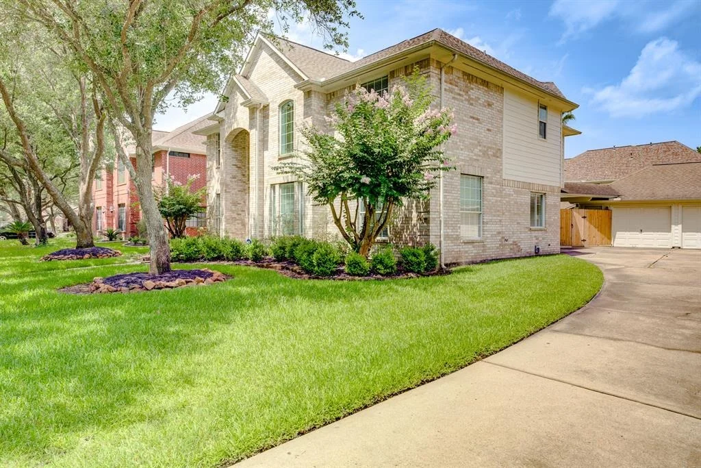 Photo of 10811 Silverado Trace Drive