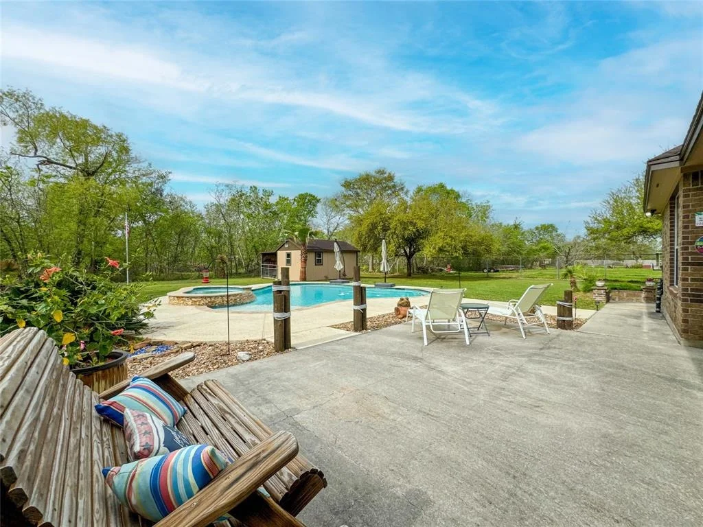 Photo of 15229 Cedar Street