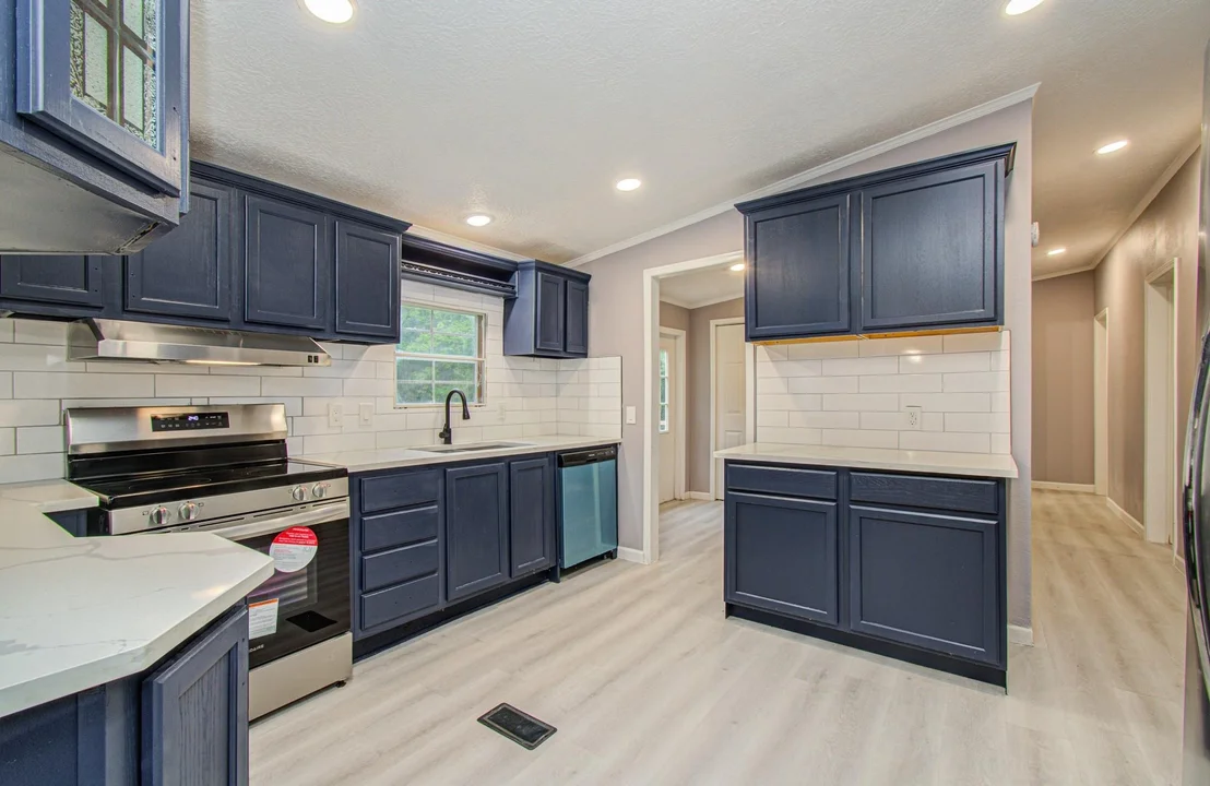 Photo of 272 Lone Pine Drive