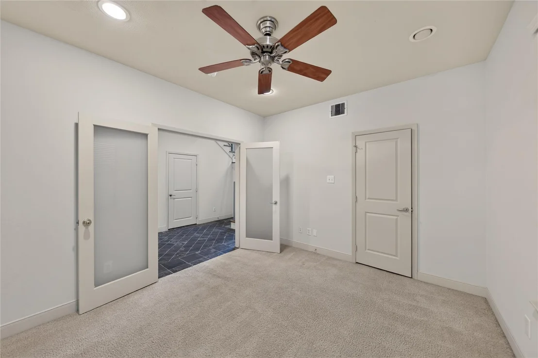 Photo of 818 Lester Street