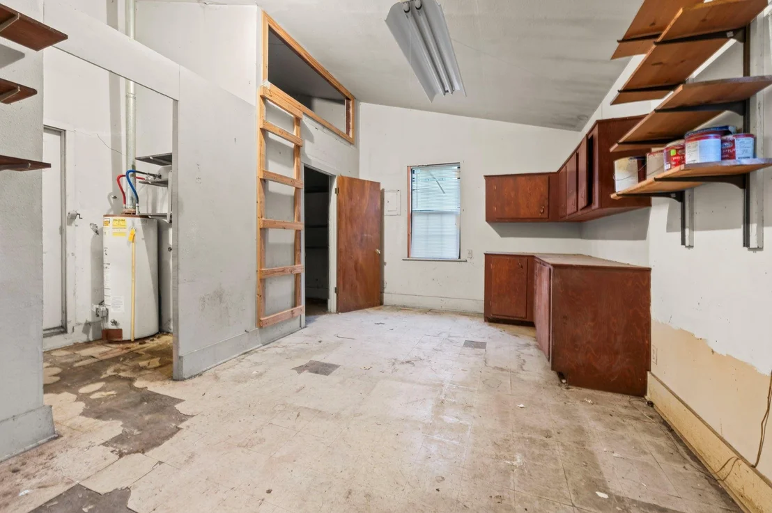 Photo of 7511 Dearborn Street