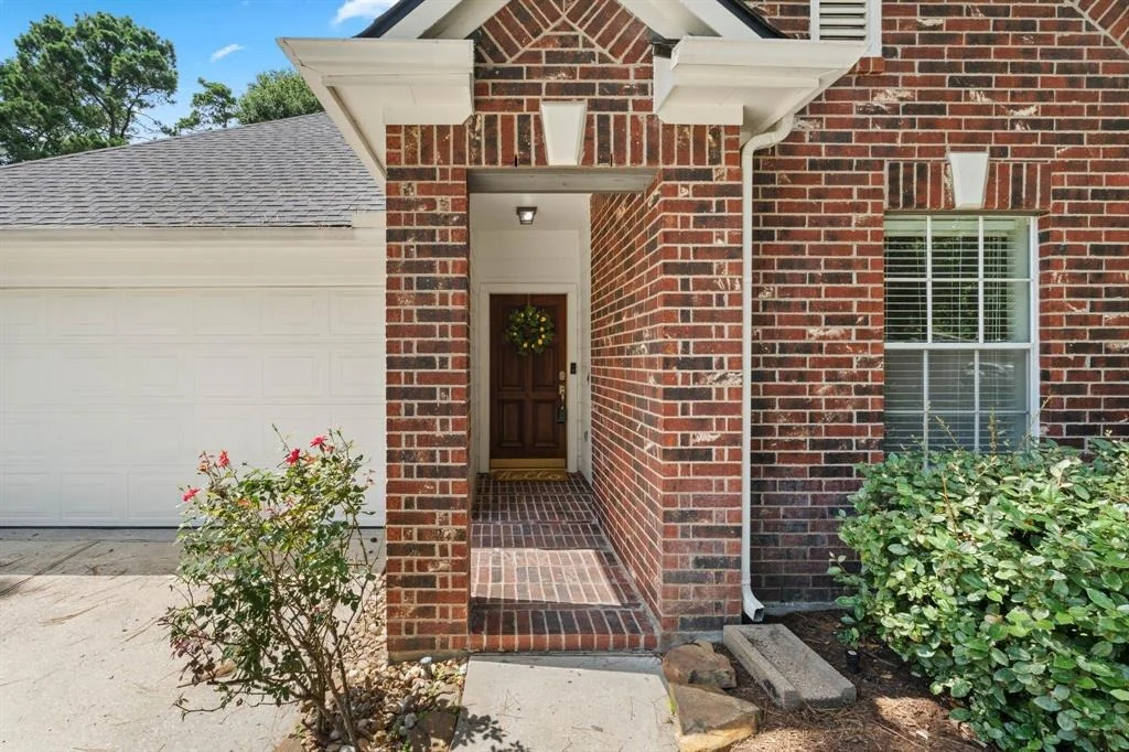 Photo of 42 Windswept Oaks Place