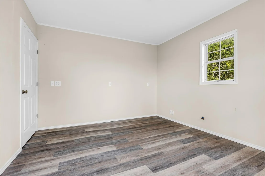 Photo of 1075 Harrisburg Road