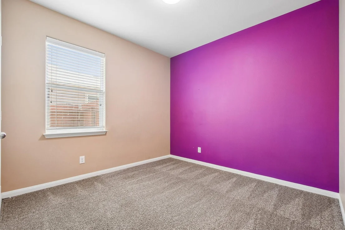Photo of 128 Robertson Lane