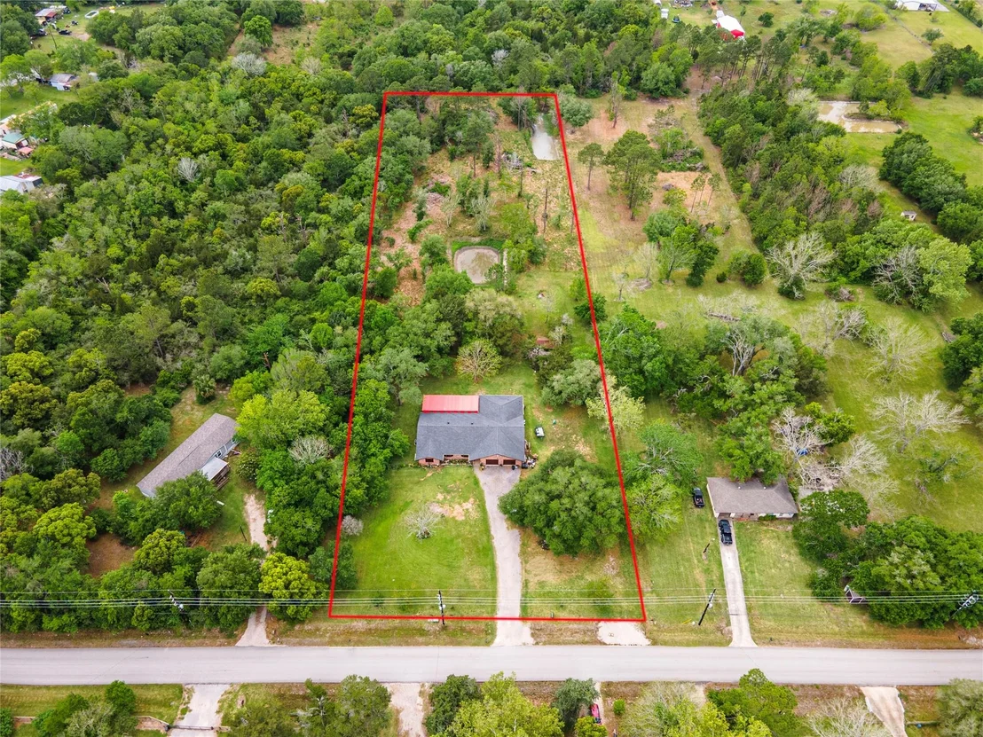 Photo of 725 Thompson Road