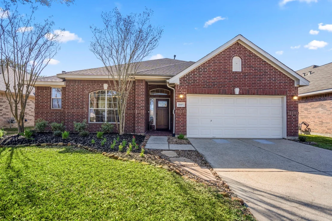 Photo of 21107 Coldde Meadow Lane