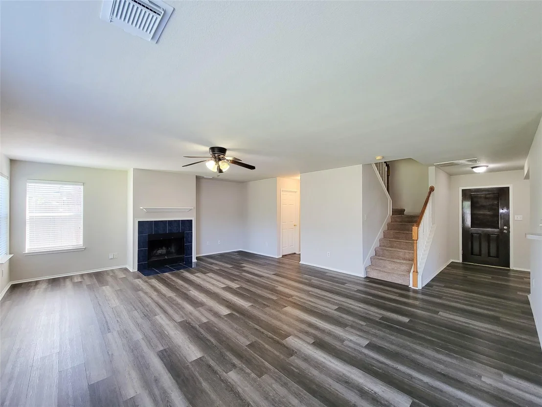 Photo of 5746 Roehampton Court