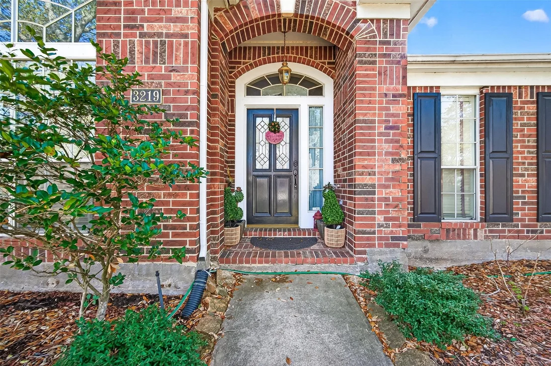 Photo of 3219 Shadowleaf Drive