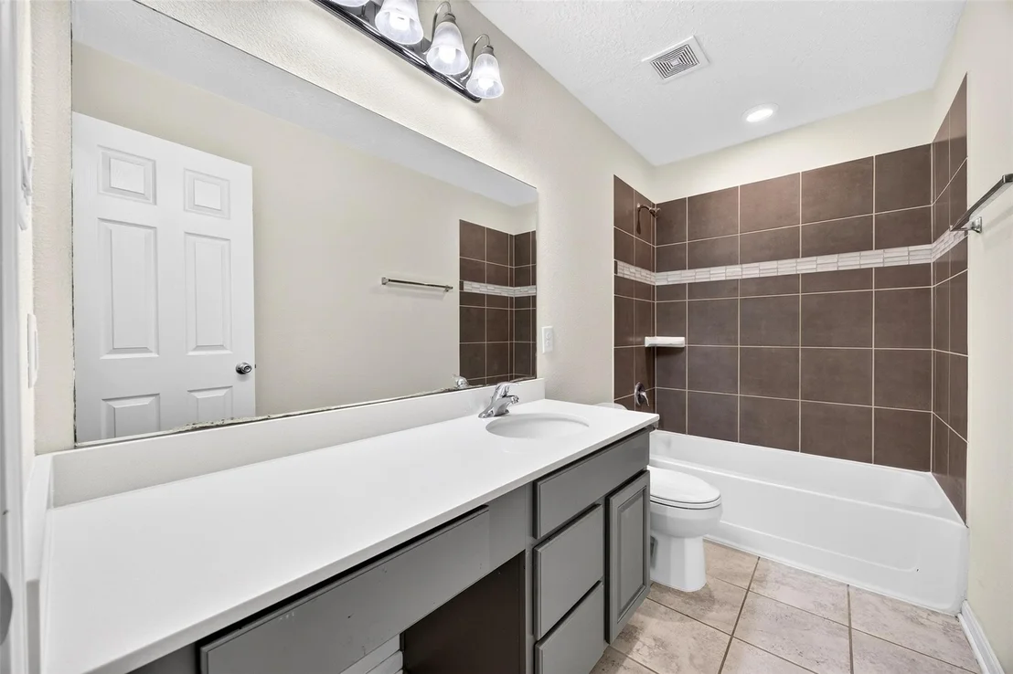 Photo of 5202 Pine Forest Ridge Street