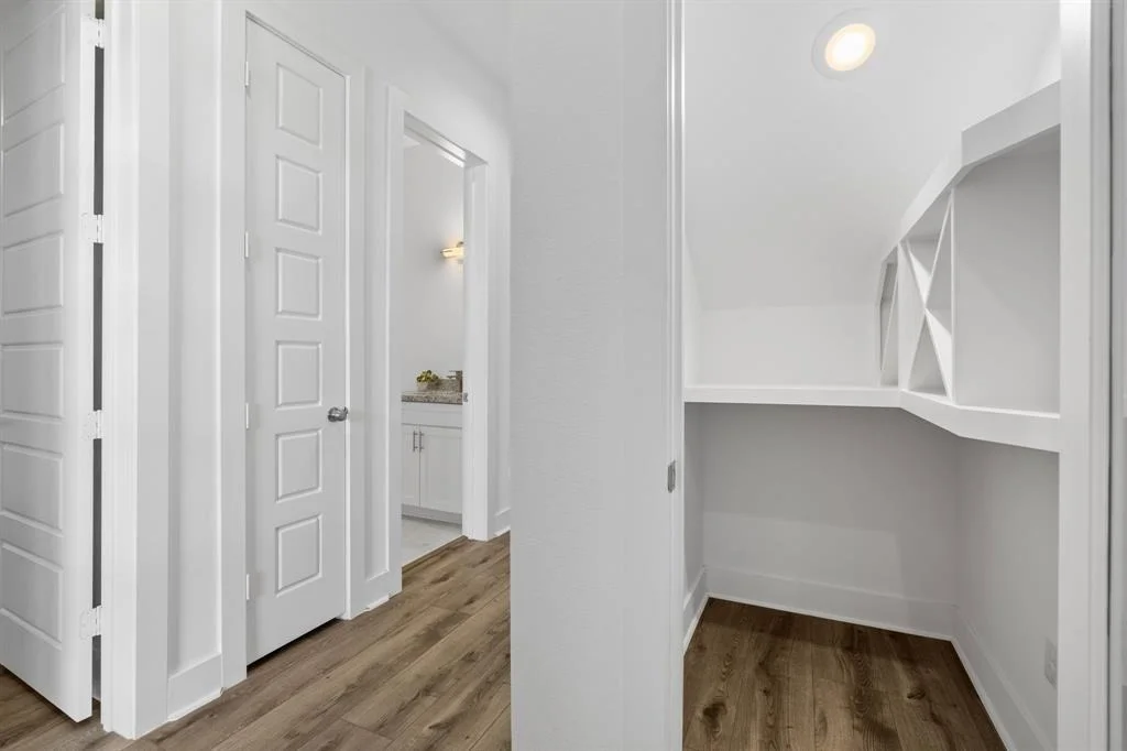 Photo of 5615 Savyon Drive