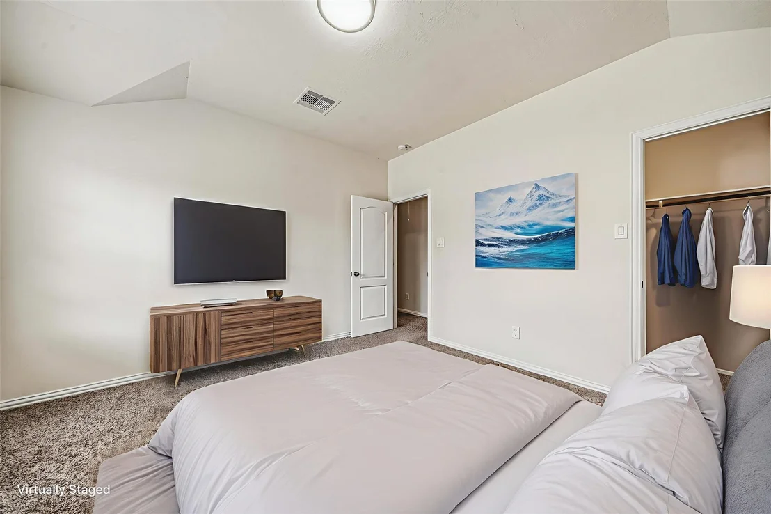 Photo of 22922 Jetty Manor Lane